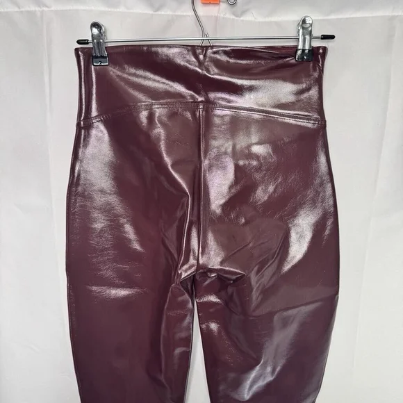 SPANX Faux Patent Leather Liquid Gloss Leggings Pants Ruby Size Medium NEW - Picture 9 of 14